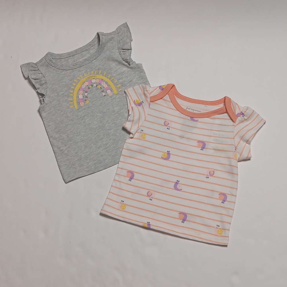 2 T-Shirts